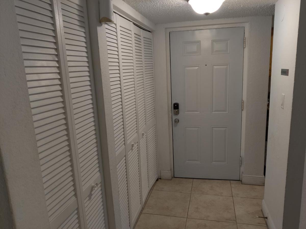 Appartement Centauri Vacation Beautiful 2-bedroom Condo, Near Attractions, Free Parking & Wi-fi, King Bed Orlando
